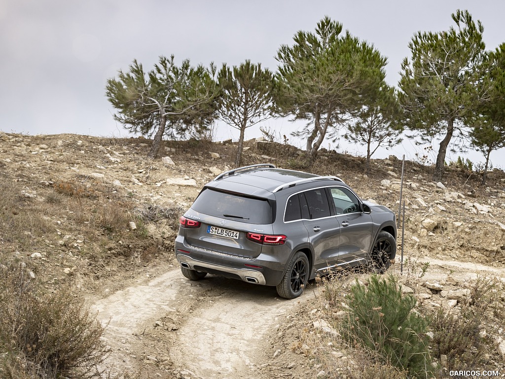 2020 Mercedes-Benz GLB 200 d 4MATIC (Color: Mountain Gray Metallic) - Off-Road