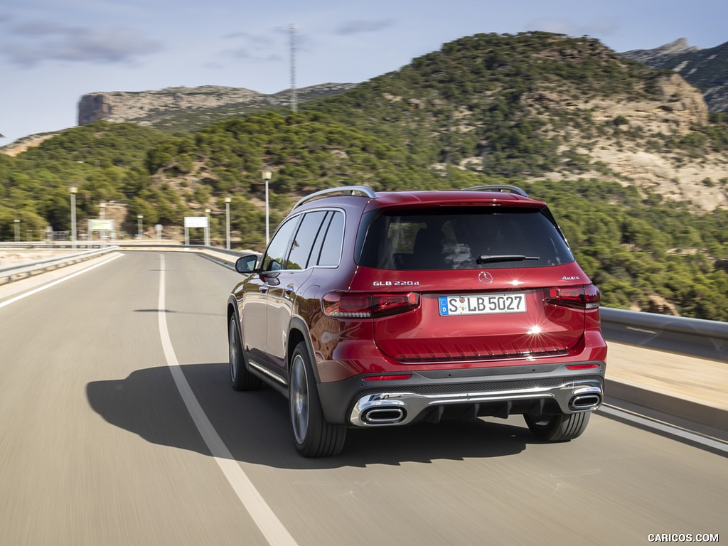 2020 Mercedes-Benz GLB 220 d 4 MATIC (Color: Designo Patagonia Red Metallic) - Rear