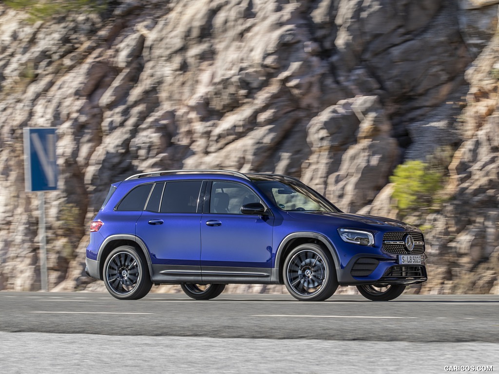 2020 Mercedes-Benz GLB 220 d 4MATIC (Color: Galaxy Blue Metallic) - Side