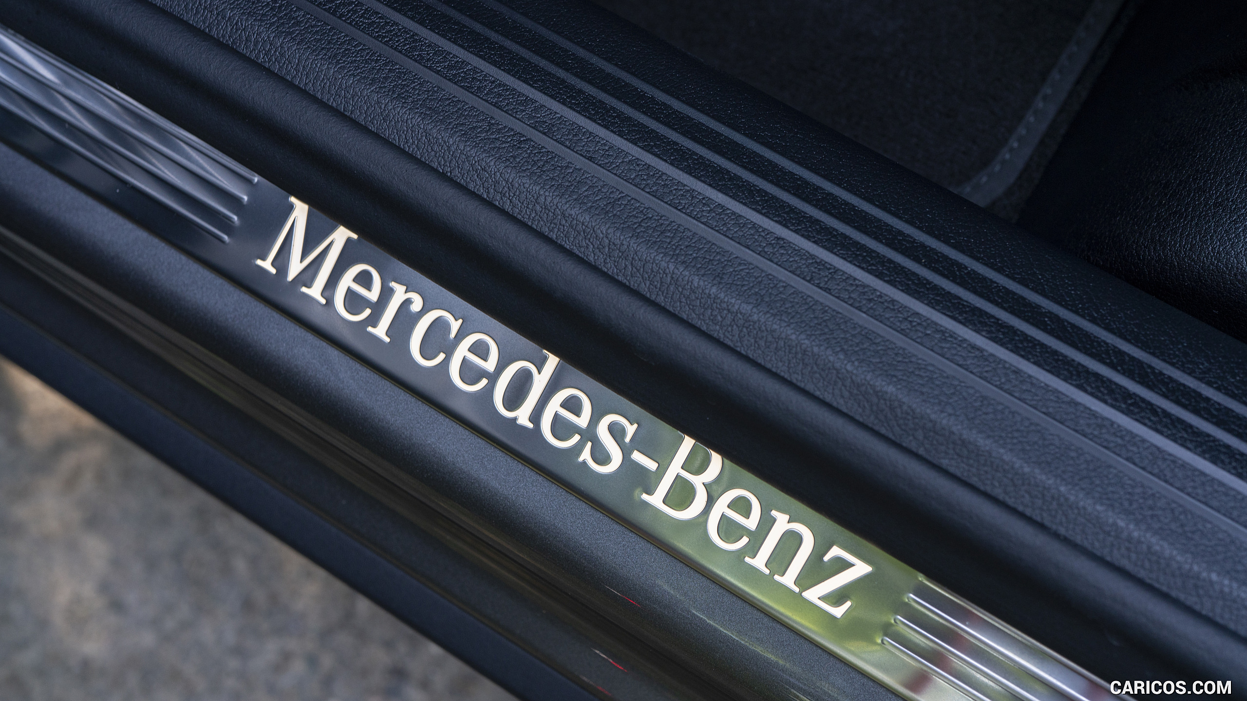 2020 Mercedes-Benz GLB 220d (UK-Spec) - Door Sill, #50 of 73