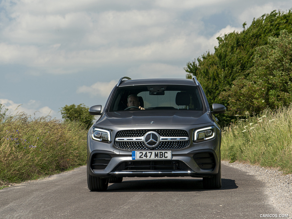 2020 Mercedes-Benz GLB 220d (UK-Spec) - Front