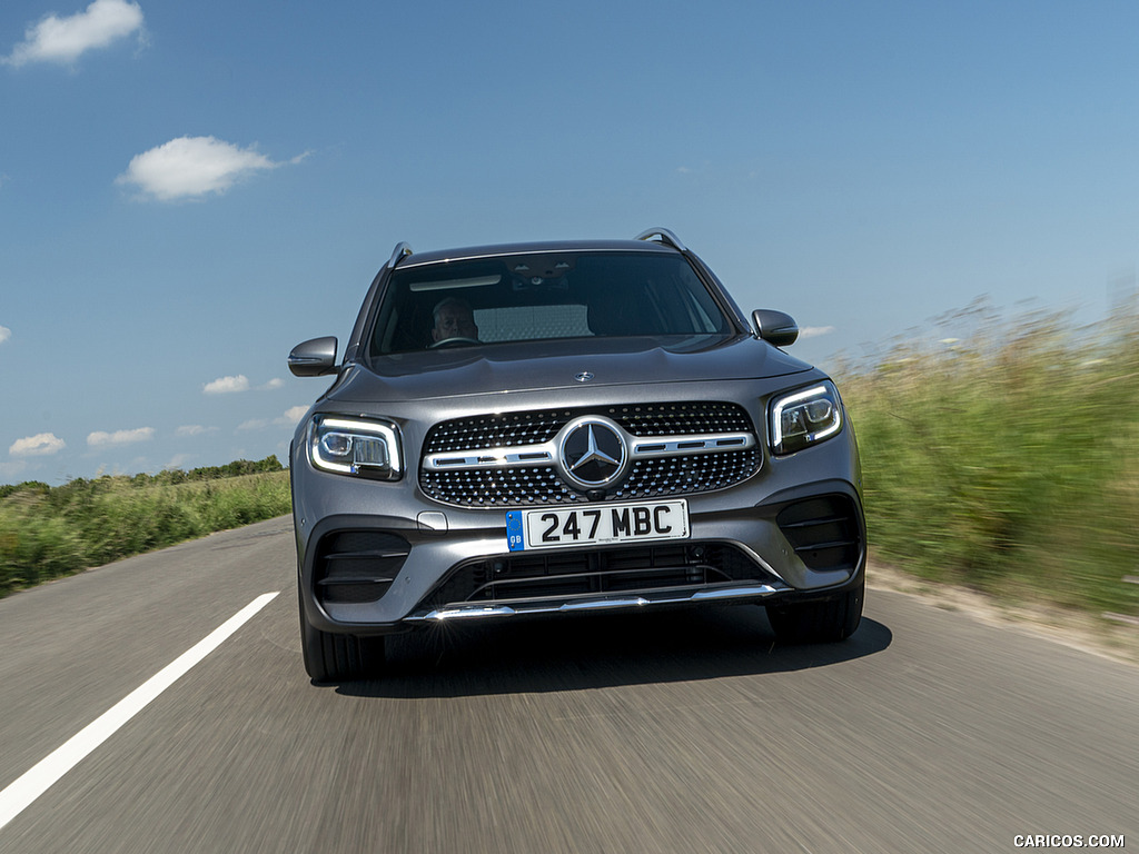 2020 Mercedes-Benz GLB 220d (UK-Spec) - Front