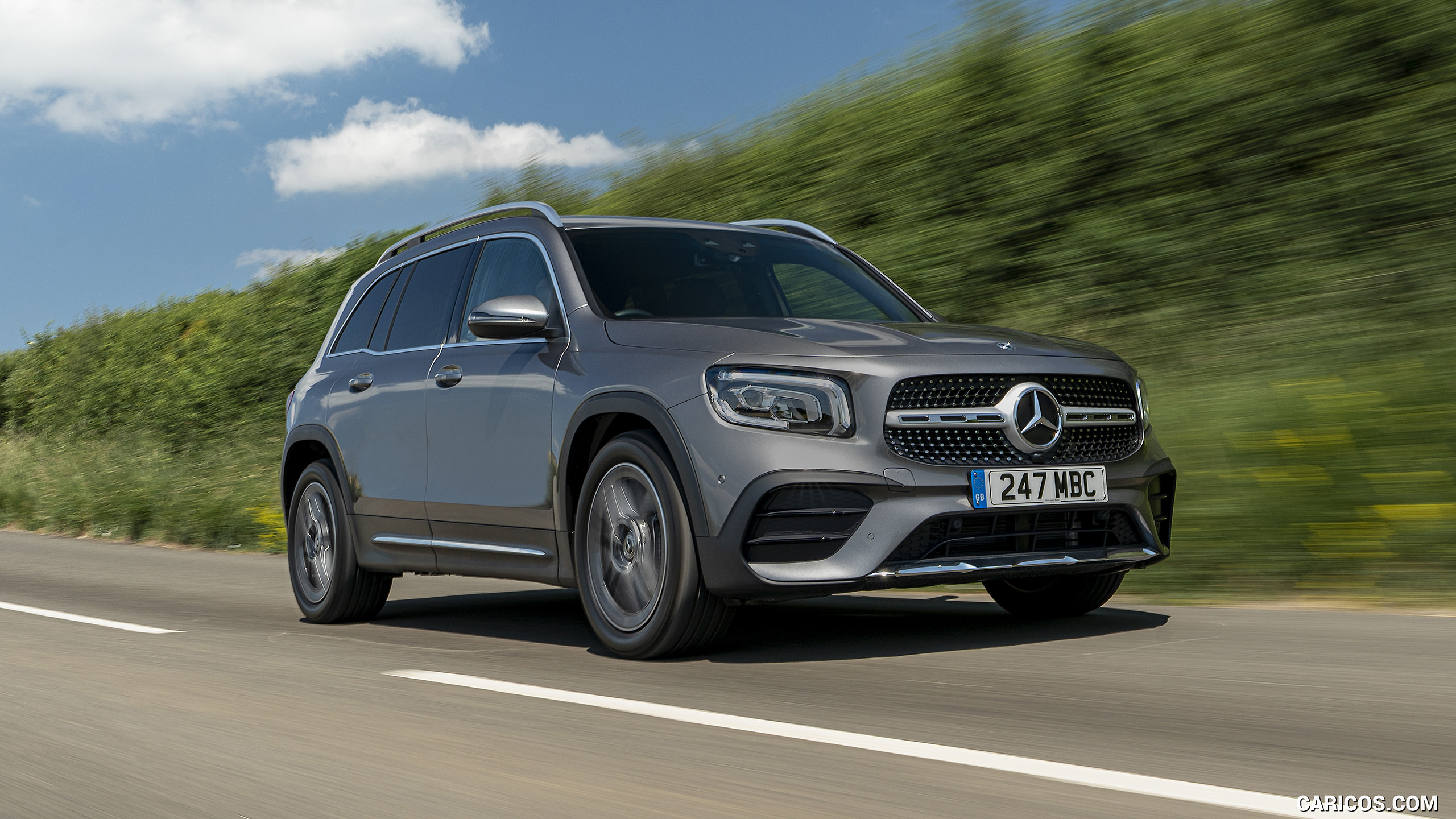 2020 Mercedes-benz Glb 220d (uk-spec) - Front Three-quarter 