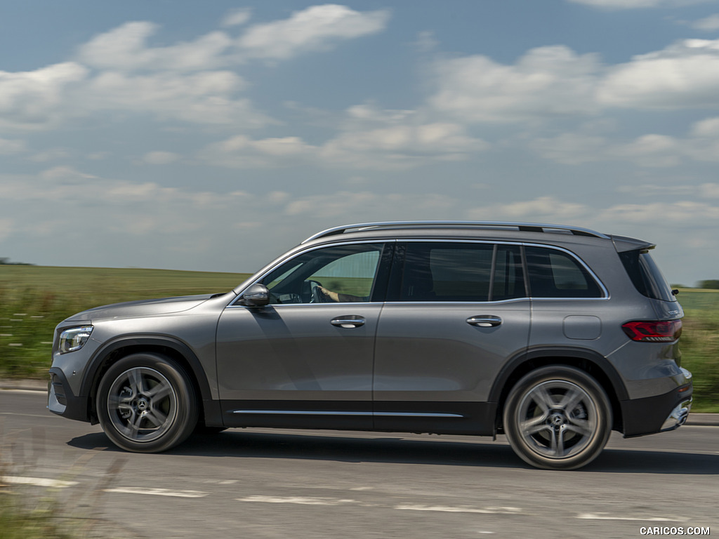 2020 Mercedes-Benz GLB 220d (UK-Spec) - Side