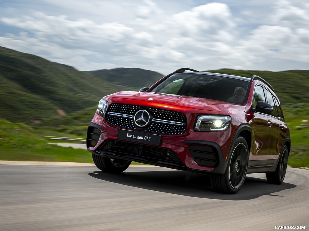 2020 Mercedes-Benz GLB 250 - Front