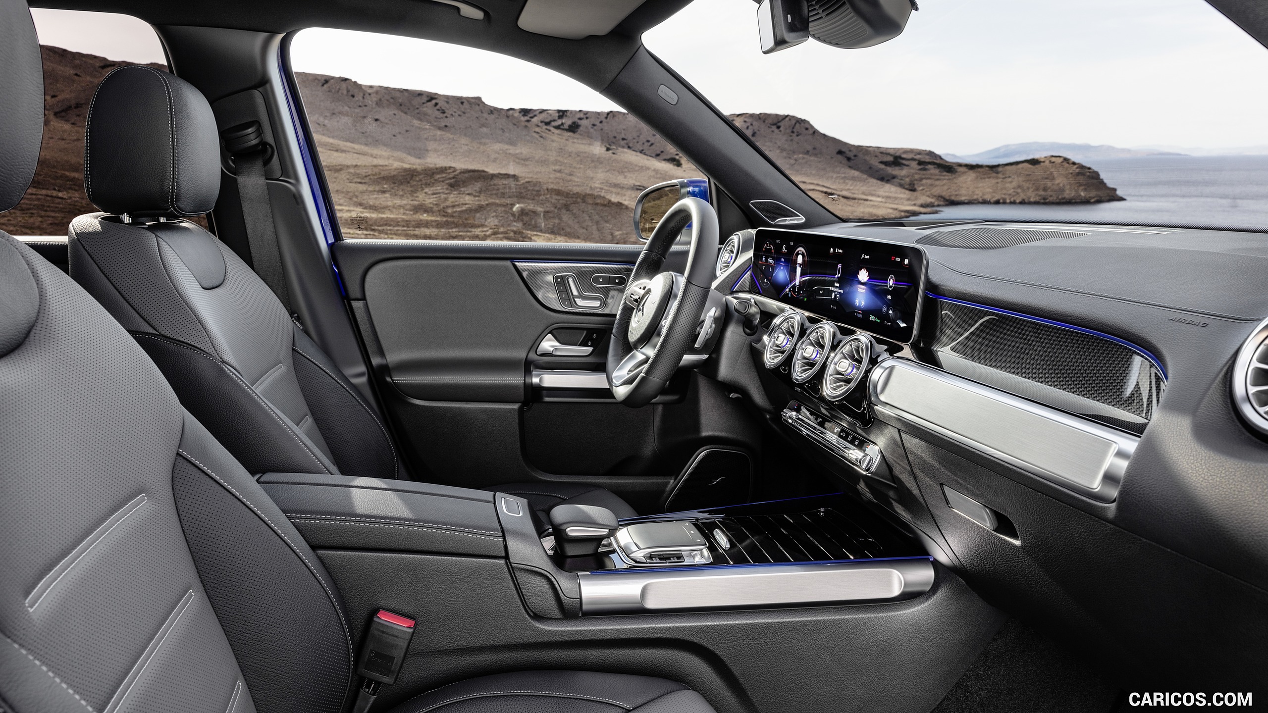 2020 Mercedes-Benz GLB 250 - Interior, Front Seats, #27 of 186