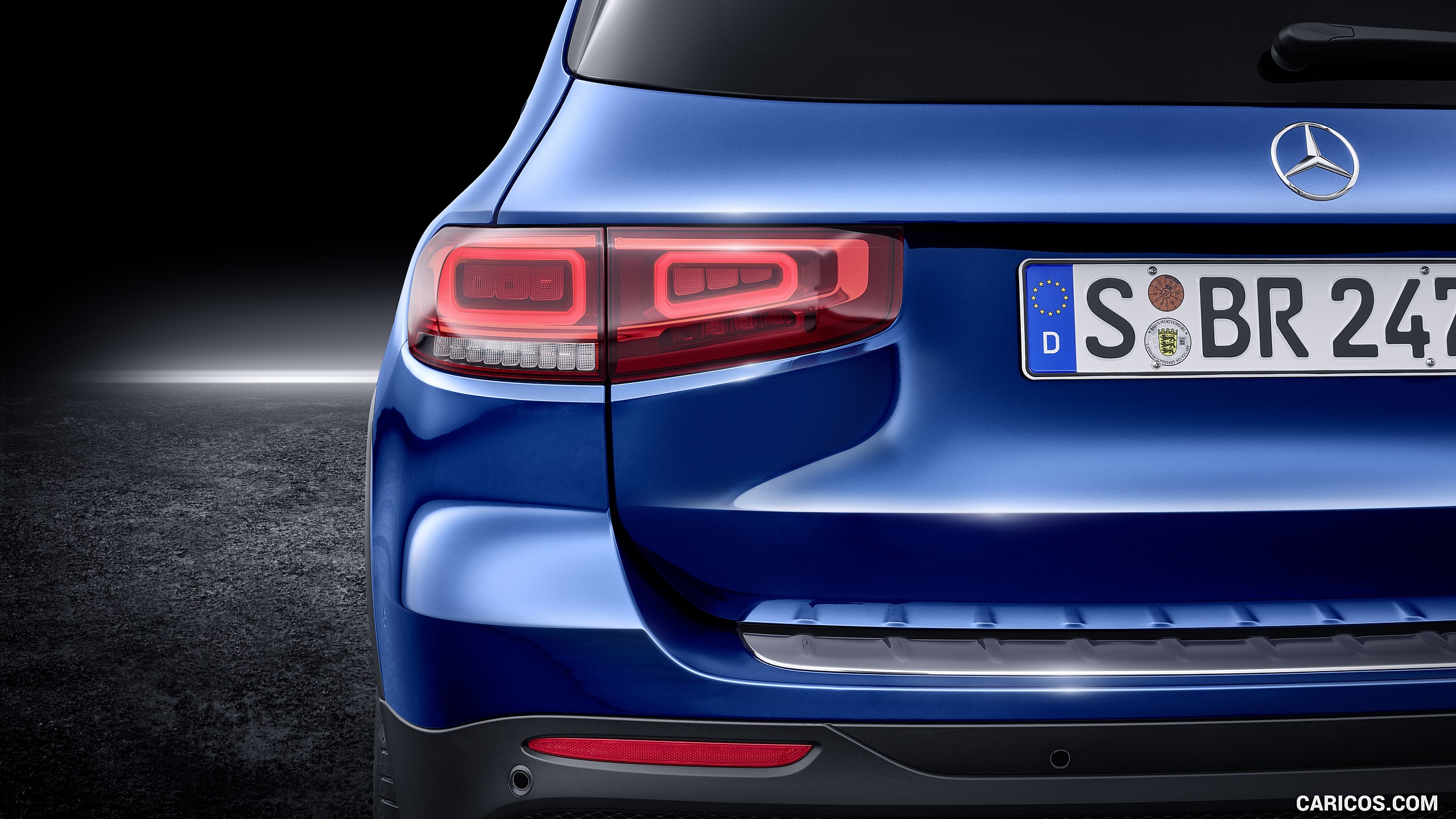 2020 Mercedes-Benz GLB 250 AMG Line (Color: Galaxy Blue) - Tail Light, #61 of 186