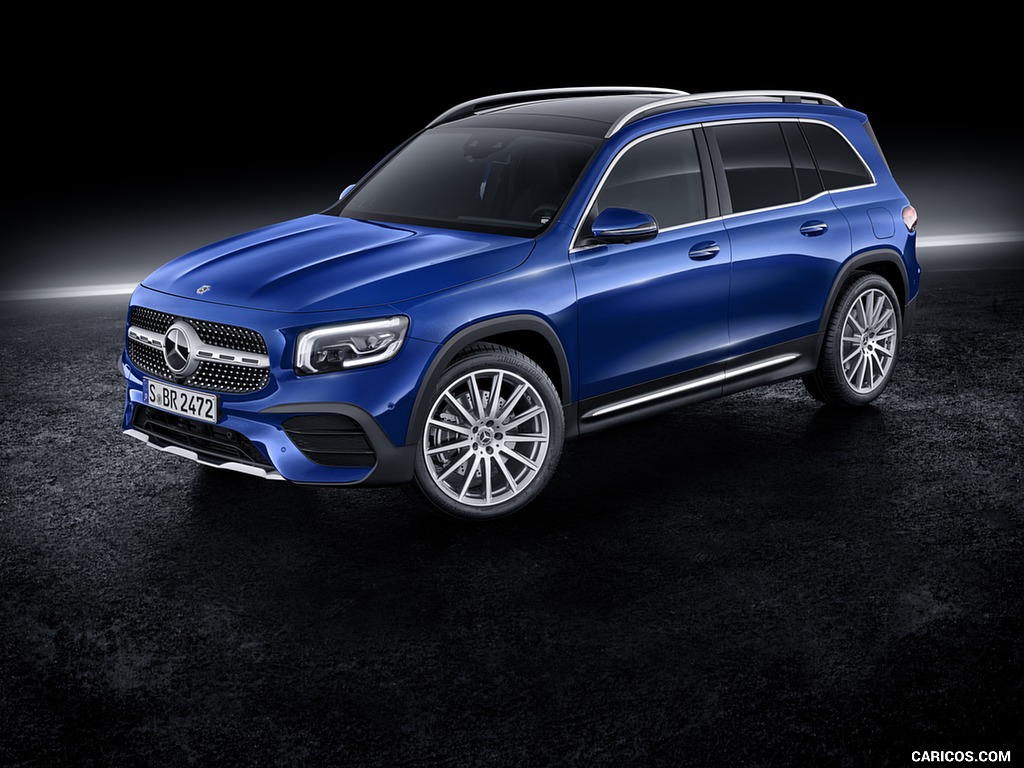 2020 Mercedes-Benz GLB 250 AMG Line (Color: Galaxy Blue) - Front Three-Quarter