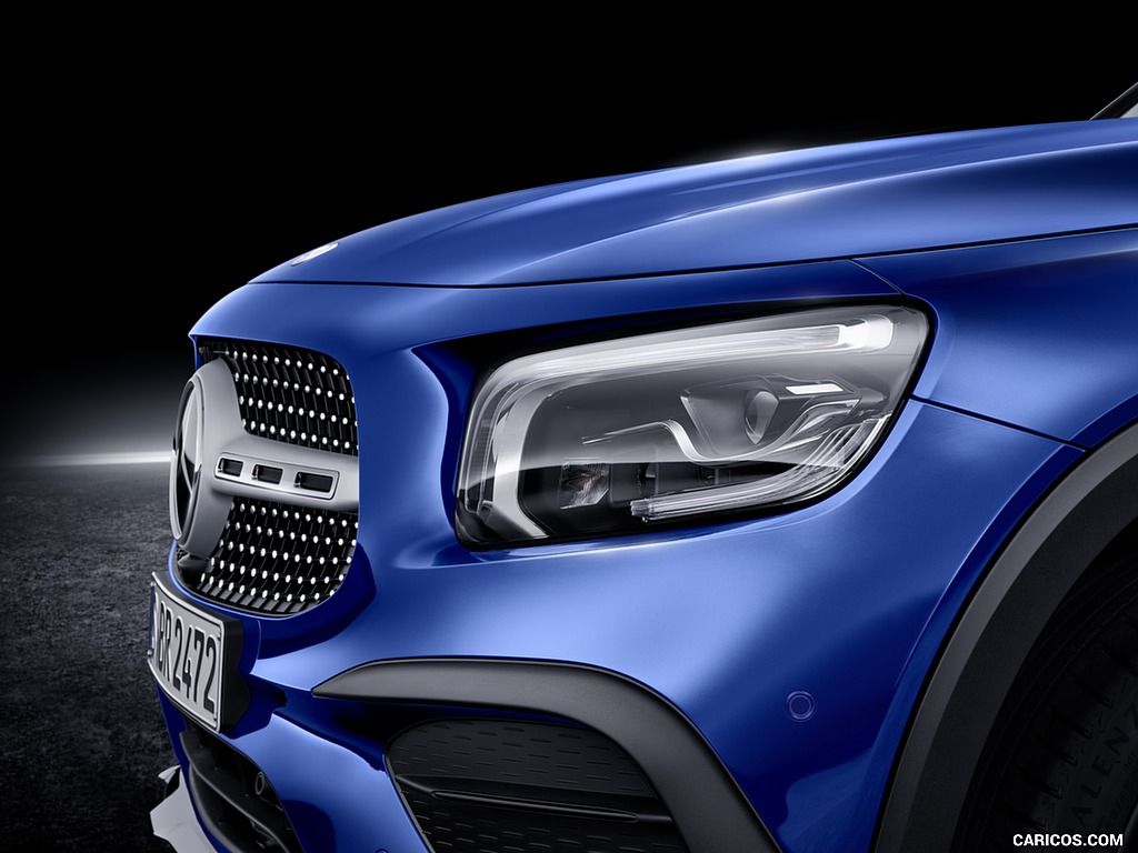 2020 Mercedes-Benz GLB 250 AMG Line (Color: Galaxy Blue) - Headlight