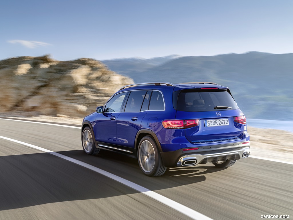 2020 Mercedes-Benz GLB 250 AMG Line (Color: Galaxy Blue) - Rear Three-Quarter