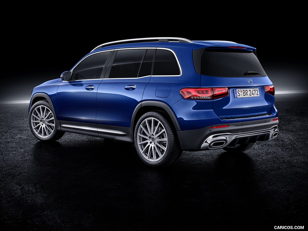 2020 Mercedes-Benz GLB 250 AMG Line (Color: Galaxy Blue) - Rear Three-Quarter