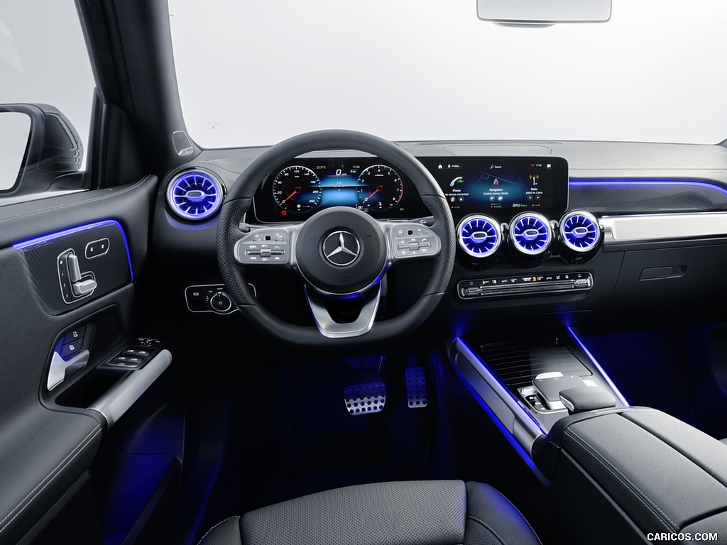 2020 Mercedes-Benz GLB 250 AMG Line - Interior, Cockpit