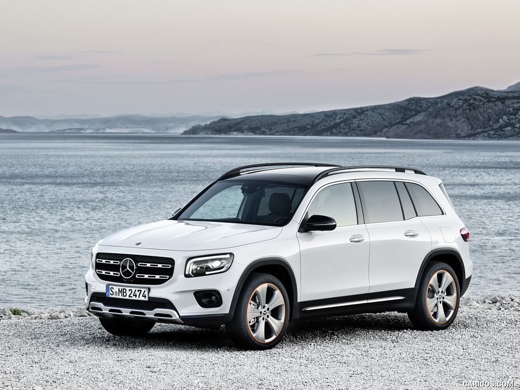 2020 Mercedes-Benz GLB 250 Edition 1 (Digital White) - Front Three-Quarter