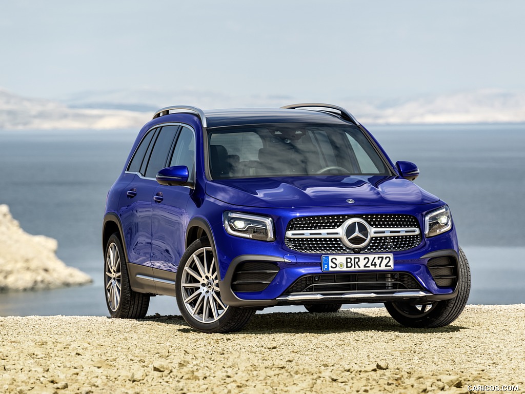 2020 Mercedes-Benz GLB 250 Mercedes-Benz GLB, galaxyblau ..Mercedes-Benz GLB, galaxy blue - Front Three-Quarter