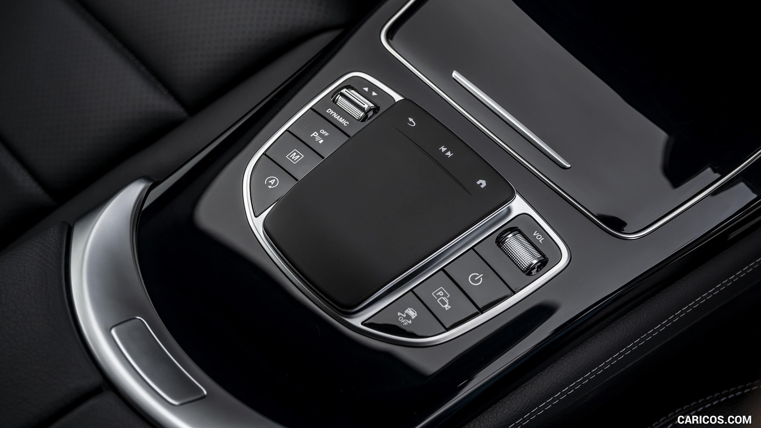 2020 Mercedes-Benz GLC 220d (UK-Spec) - Interior, Detail, #79 of 88
