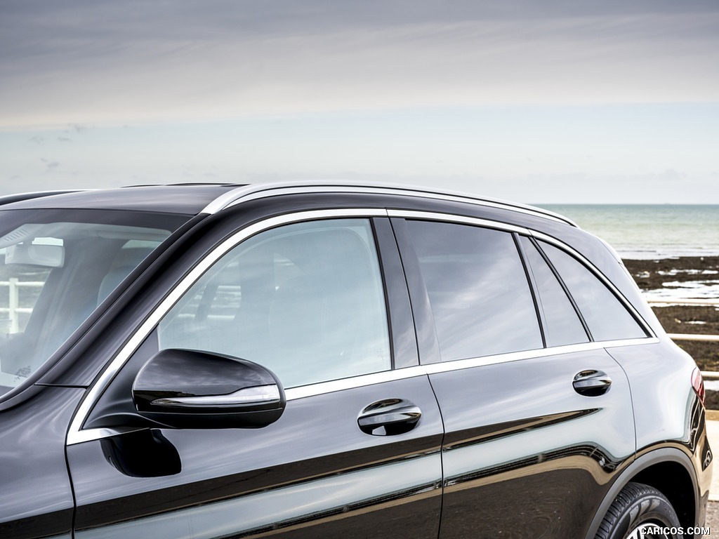 2020 Mercedes-Benz GLC 220d (UK-Spec) - Detail