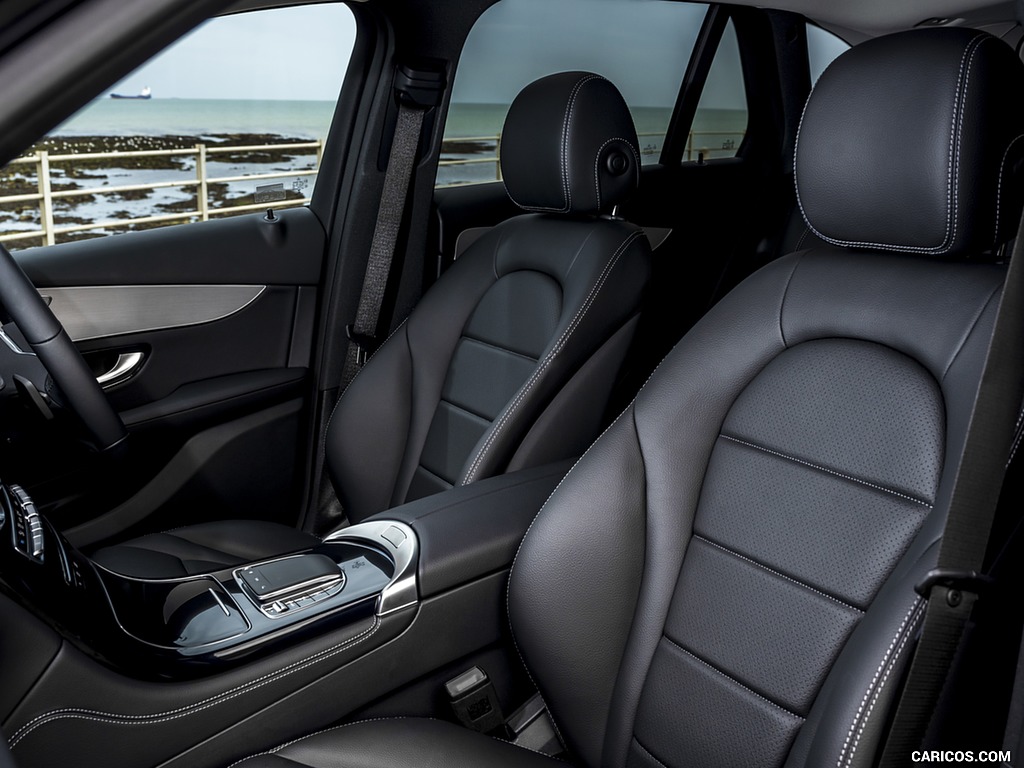 2020 Mercedes-Benz GLC 220d (UK-Spec) - Interior, Front Seats