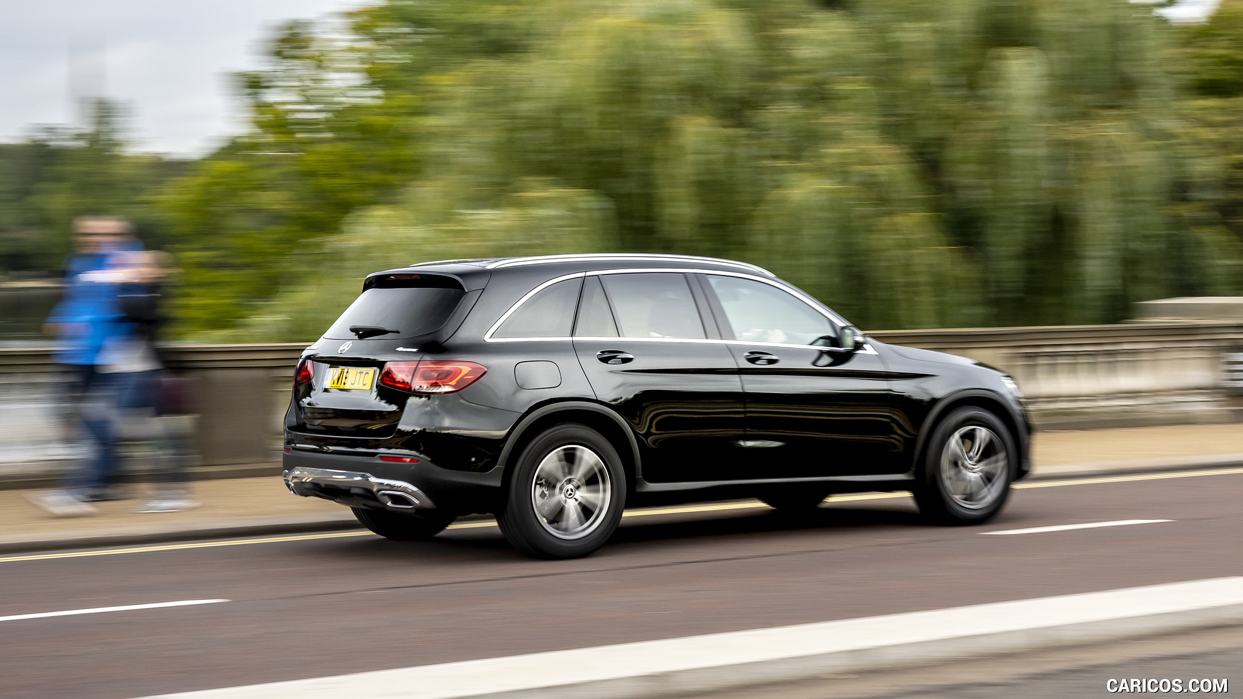 2020 Mercedes-Benz GLC 220d (UK-Spec) - Rear Three-Quarter | Caricos