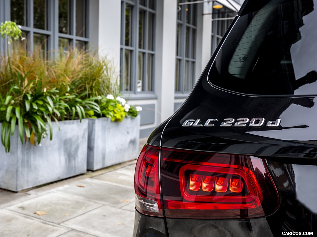 2020 Mercedes-Benz GLC 220d (UK-Spec) - Tail Light