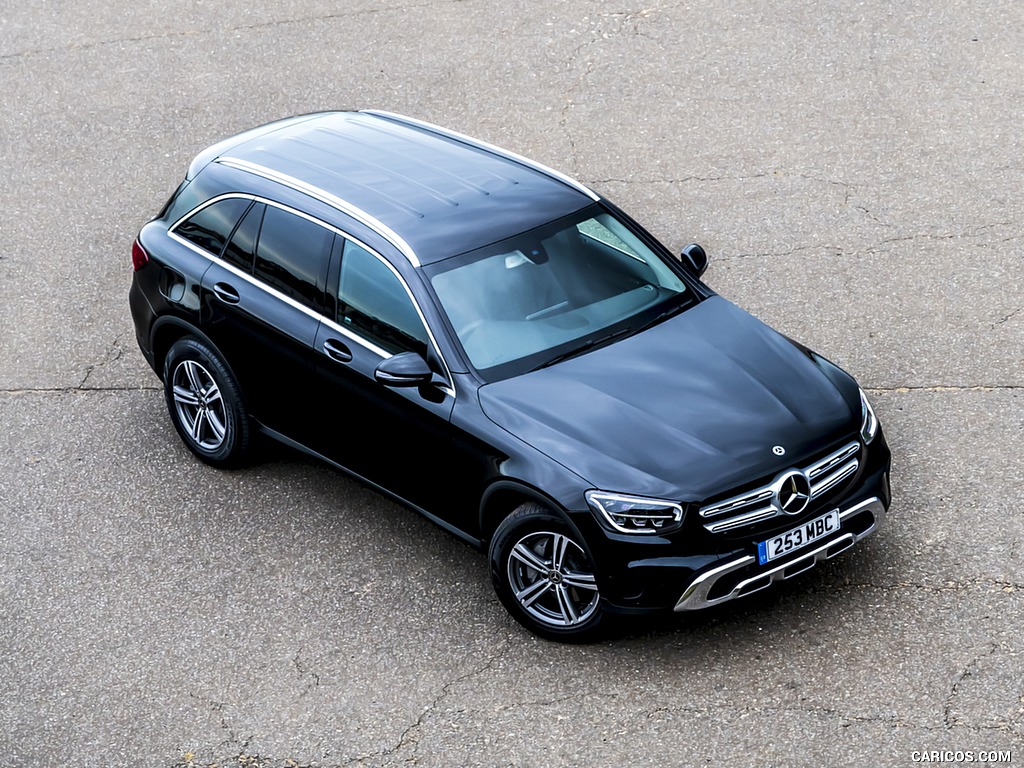 2020 Mercedes-Benz GLC 220d (UK-Spec) - Top