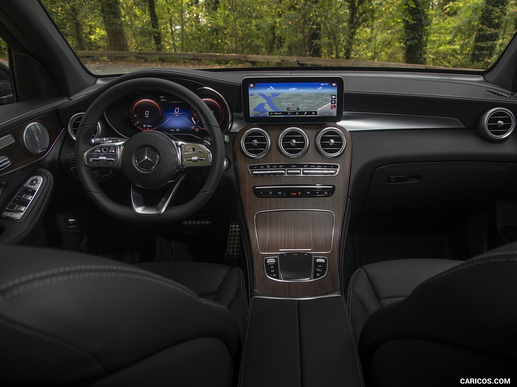 2020 Mercedes-Benz GLC 300 (US-Spec) - Interior, Cockpit