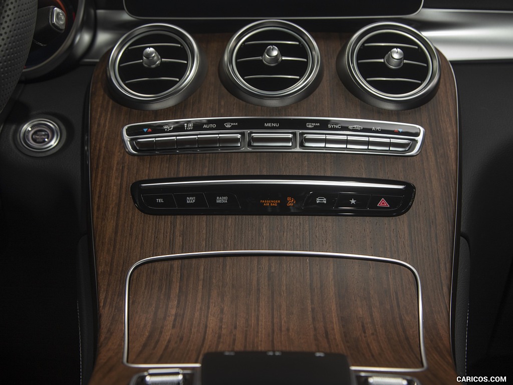 2020 Mercedes-Benz GLC 300 (US-Spec) - Interior, Detail