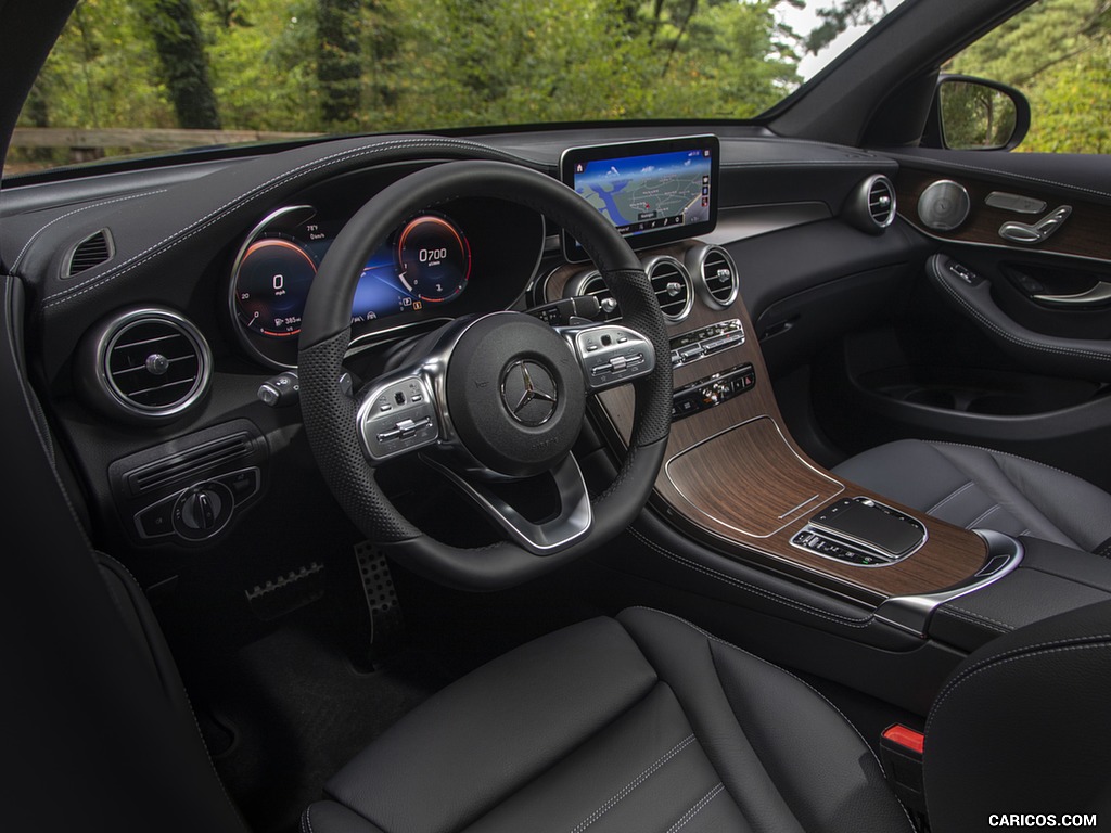 2020 Mercedes-Benz GLC 300 (US-Spec) - Interior