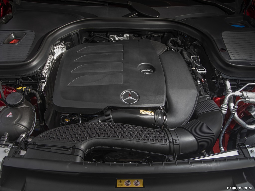 2020 Mercedes-Benz GLC 300 Coupe (US-Spec) - Engine