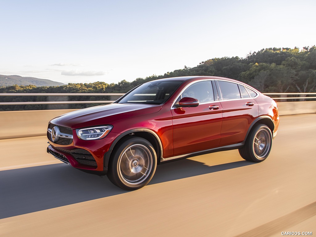 2020 Mercedes-Benz GLC 300 Coupe (US-Spec) - Front Three-Quarter