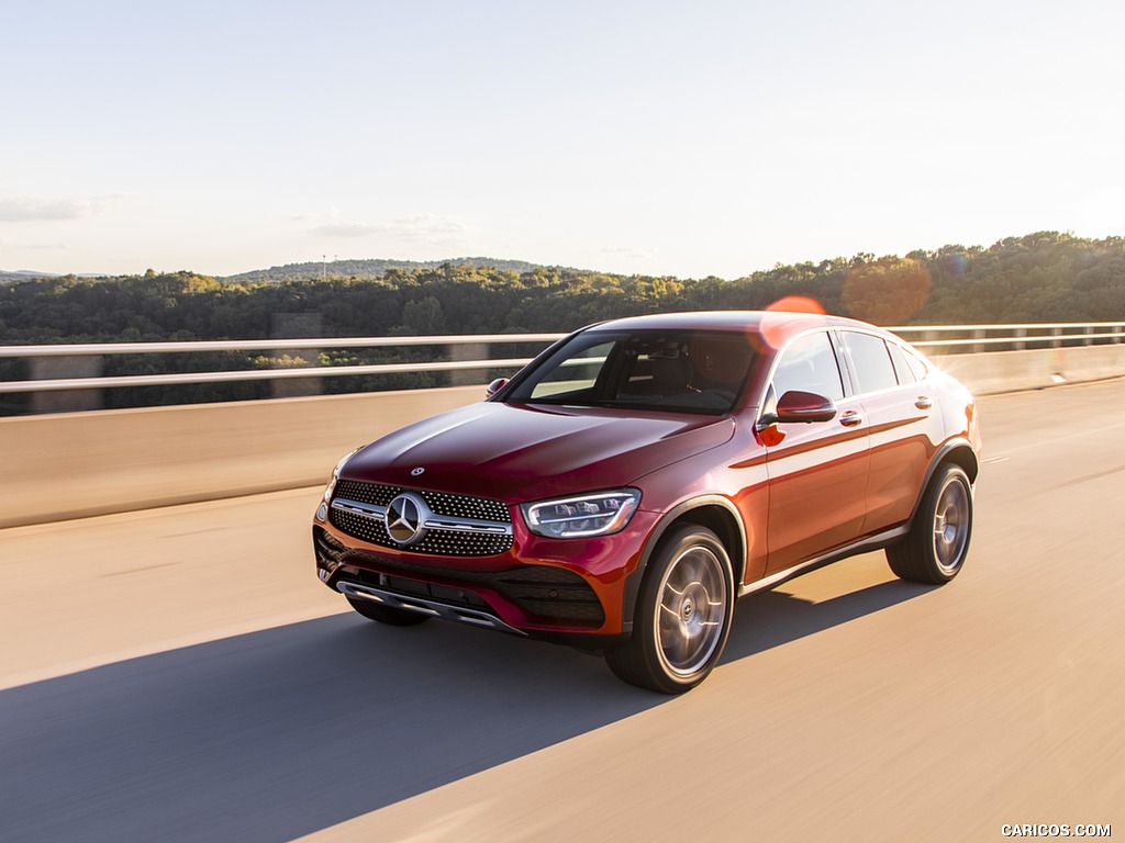 2020 Mercedes-Benz GLC 300 Coupe (US-Spec) - Front Three-Quarter