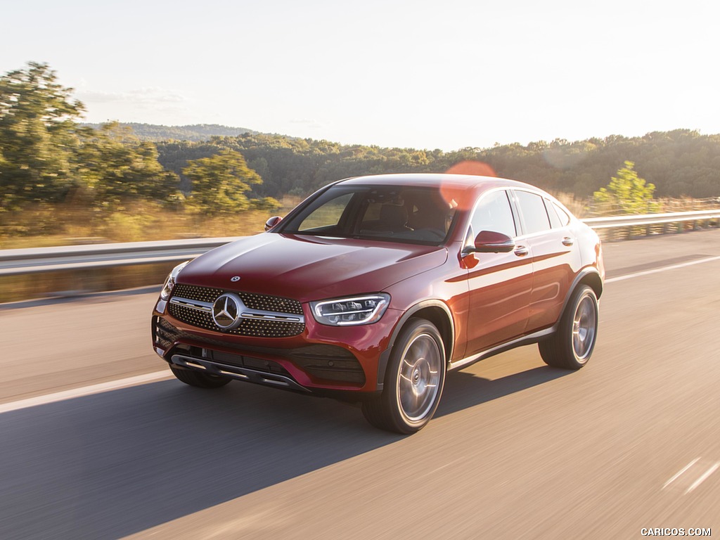 2020 Mercedes-Benz GLC 300 Coupe (US-Spec) - Front Three-Quarter