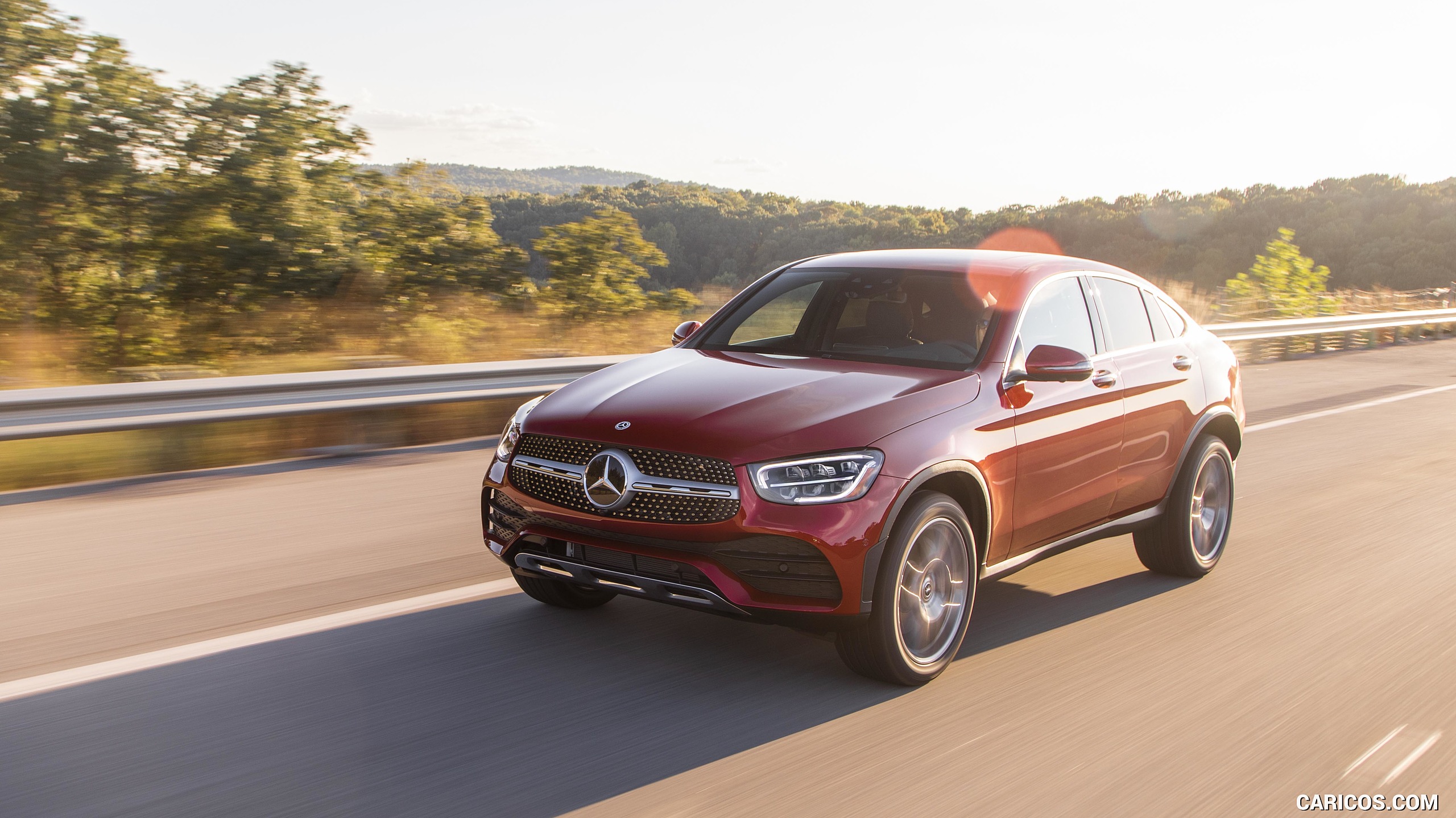 2020 Mercedes-Benz GLC 300 Coupe (US-Spec) - Front Three-Quarter | Caricos