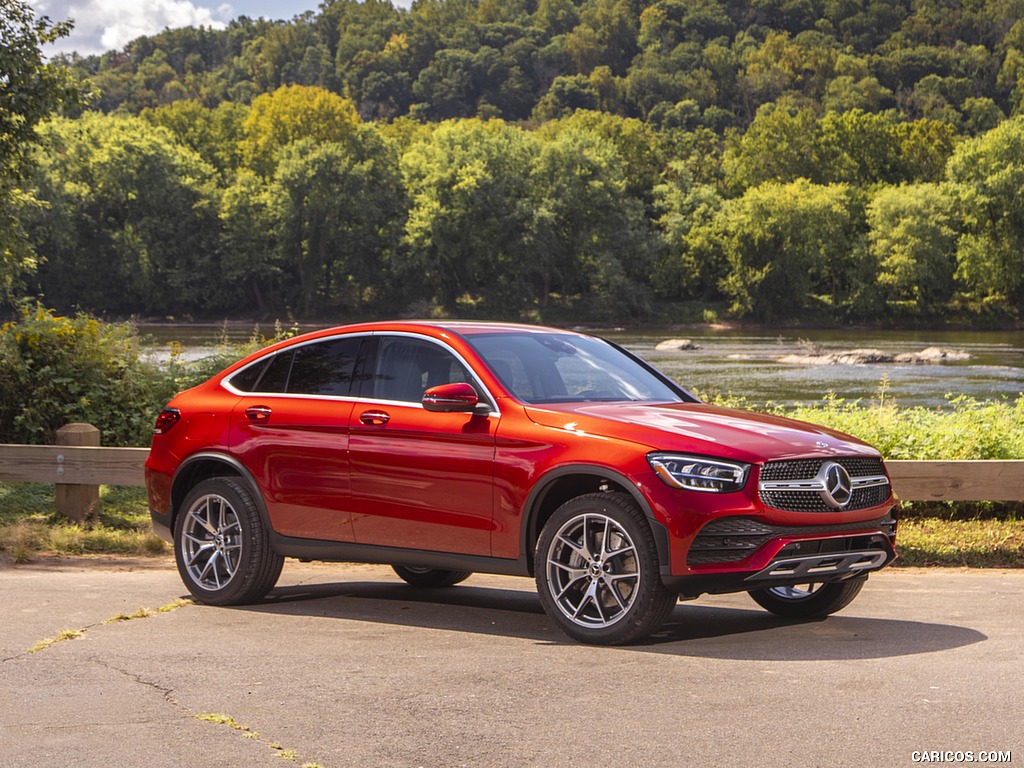 2020 Mercedes-Benz GLC 300 Coupe (US-Spec) - Front Three-Quarter