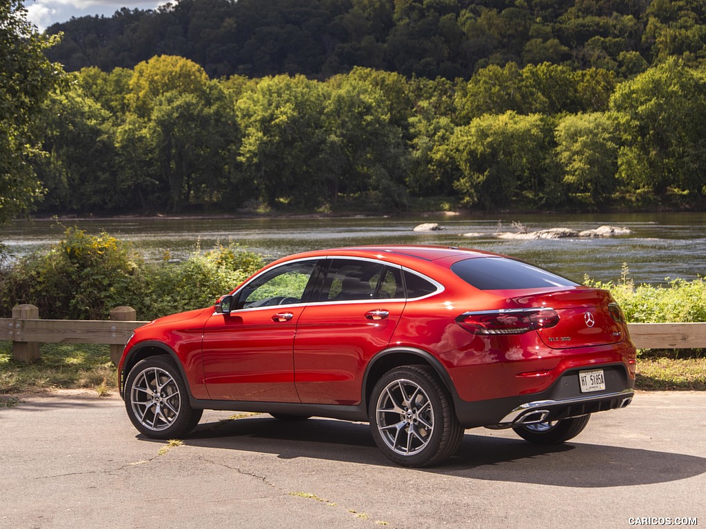 2020 Mercedes-Benz GLC 300 Coupe (US-Spec) - Rear Three-Quarter