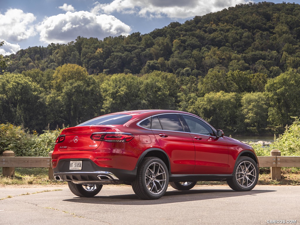 2020 Mercedes-Benz GLC 300 Coupe (US-Spec) - Rear Three-Quarter