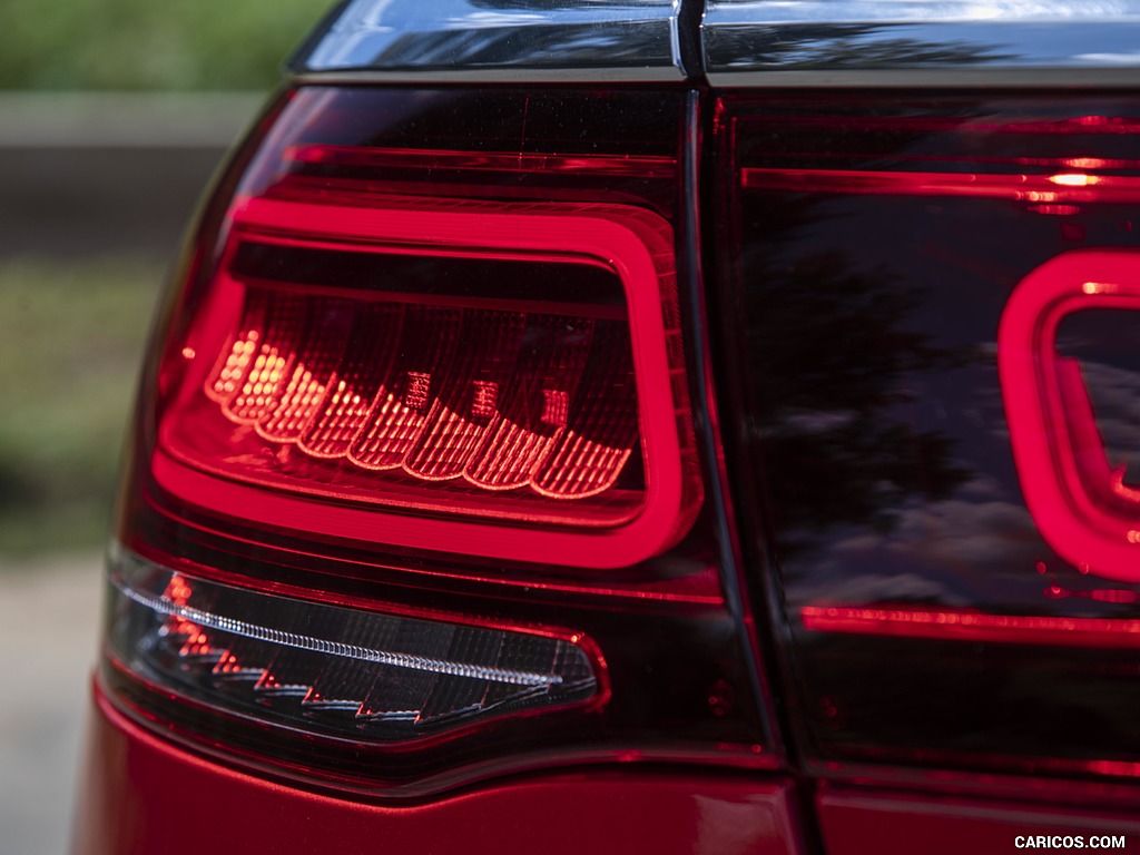 2020 Mercedes-Benz GLC 300 Coupe (US-Spec) - Tail Light