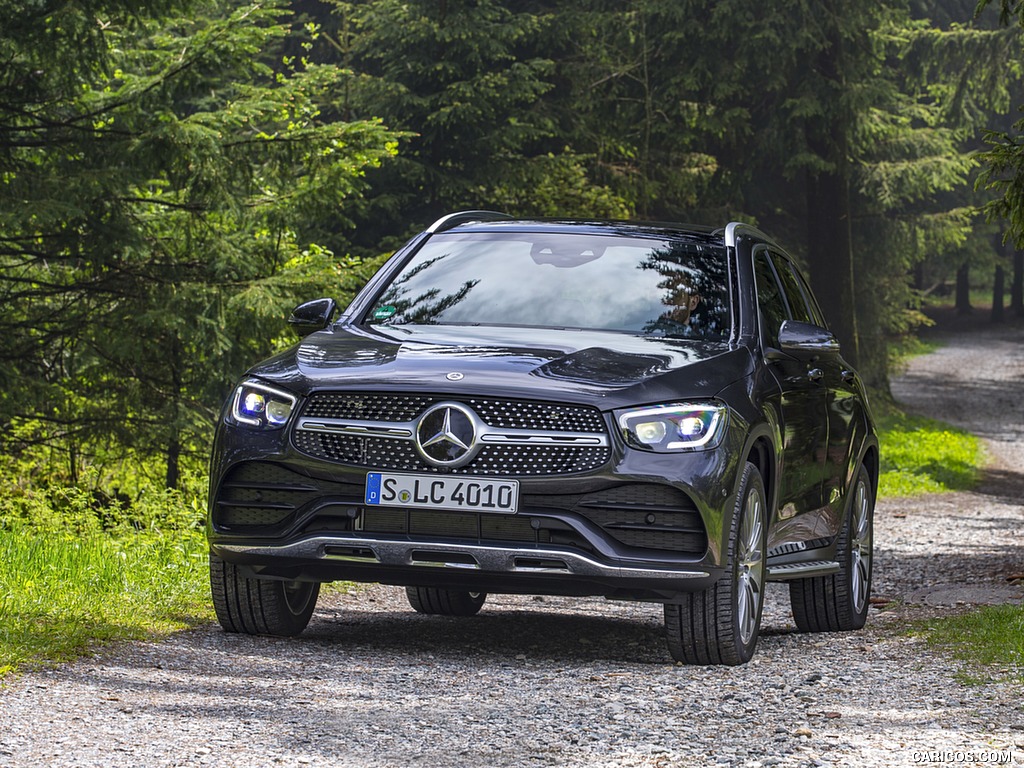 2020 Mercedes-Benz GLC 300 d 4MATIC (Color: Graphite Grey Metallic) - Front