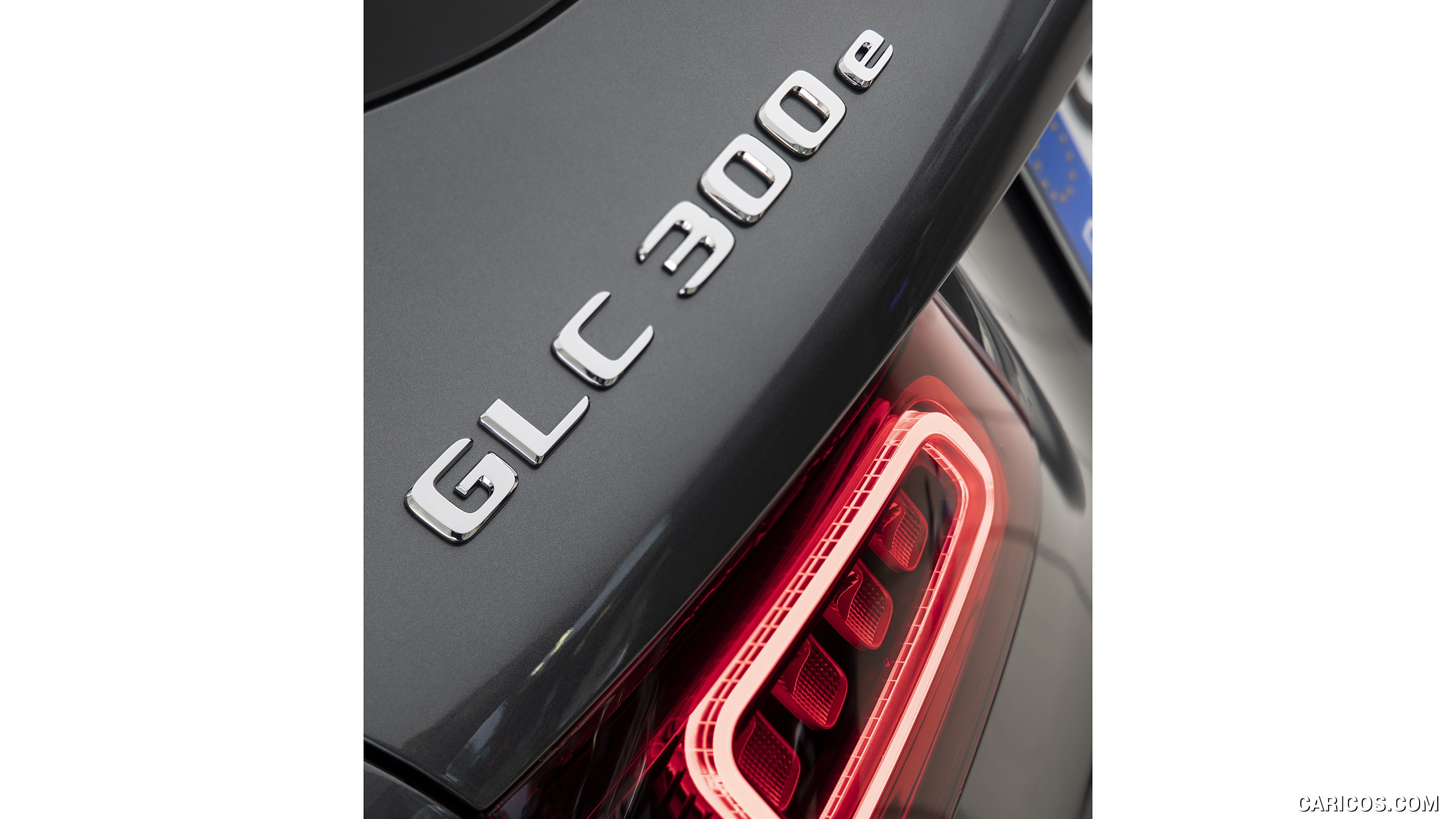 2020 Mercedes-Benz GLC 350e 4MATIC EQ Power (Color: Selenite Grey Metallic; GLC 300e EU-Spec Shown) - Detail, #8 of 11
