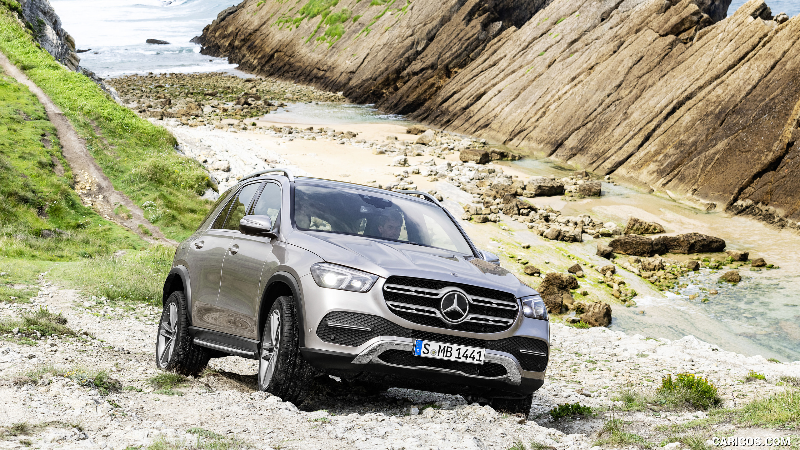 2020 Mercedes-Benz GLE (Color: Mojave Silver) - Off-Road, #11 of 358