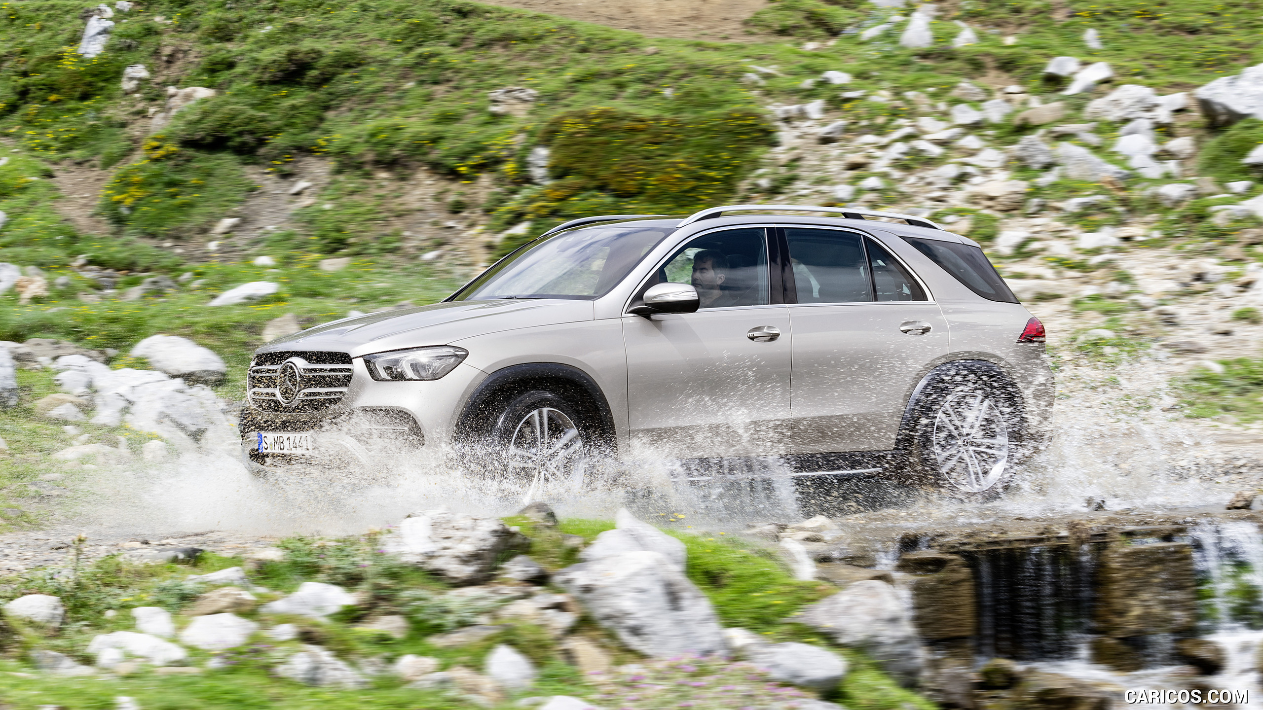 2020 Mercedes-Benz GLE (Color: Mojave Silver) - Off-Road, #13 of 358