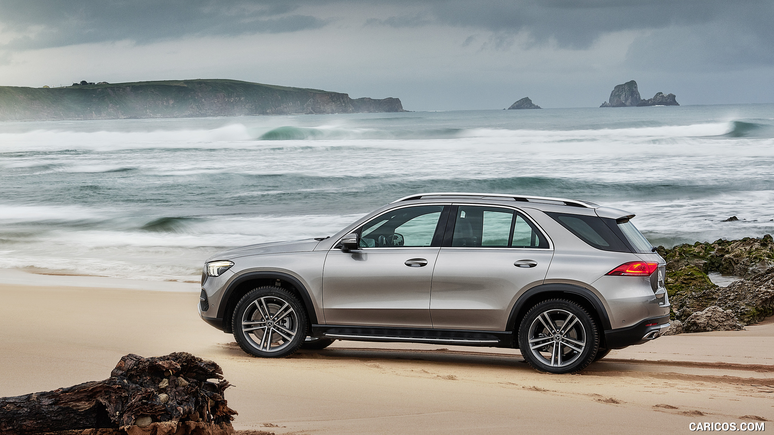 2020 Mercedes-Benz GLE (Color: Mojave Silver) - Side, #30 of 358