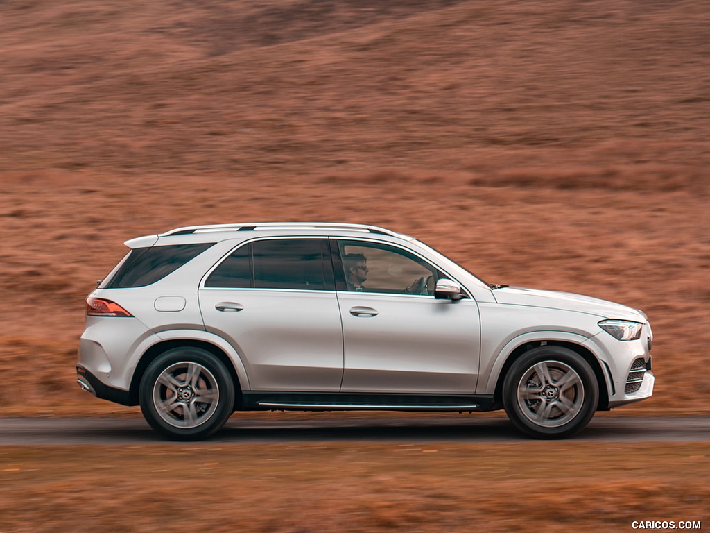 2020 Mercedes-Benz GLE 300d (UK-Spec) - Side