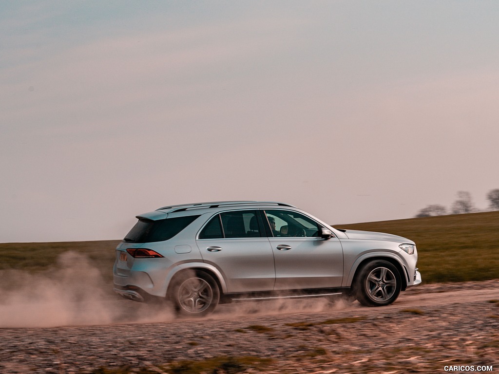 2020 Mercedes-Benz GLE 300d (UK-Spec) - Side