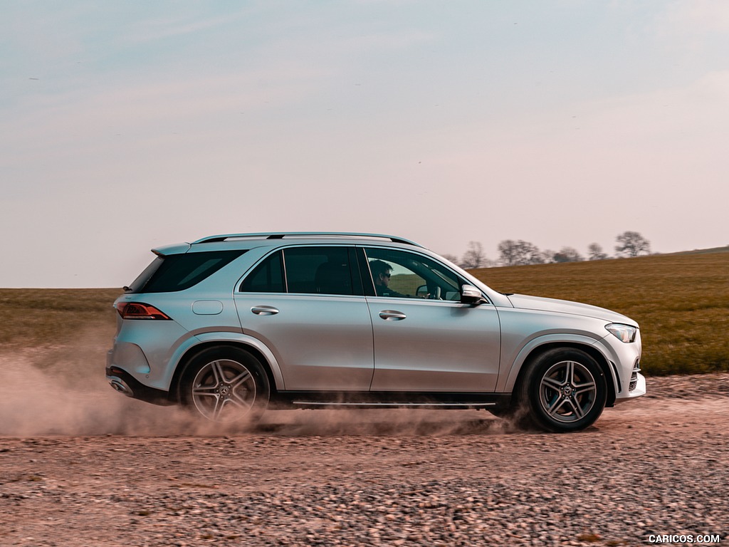 2020 Mercedes-Benz GLE 300d (UK-Spec) - Side