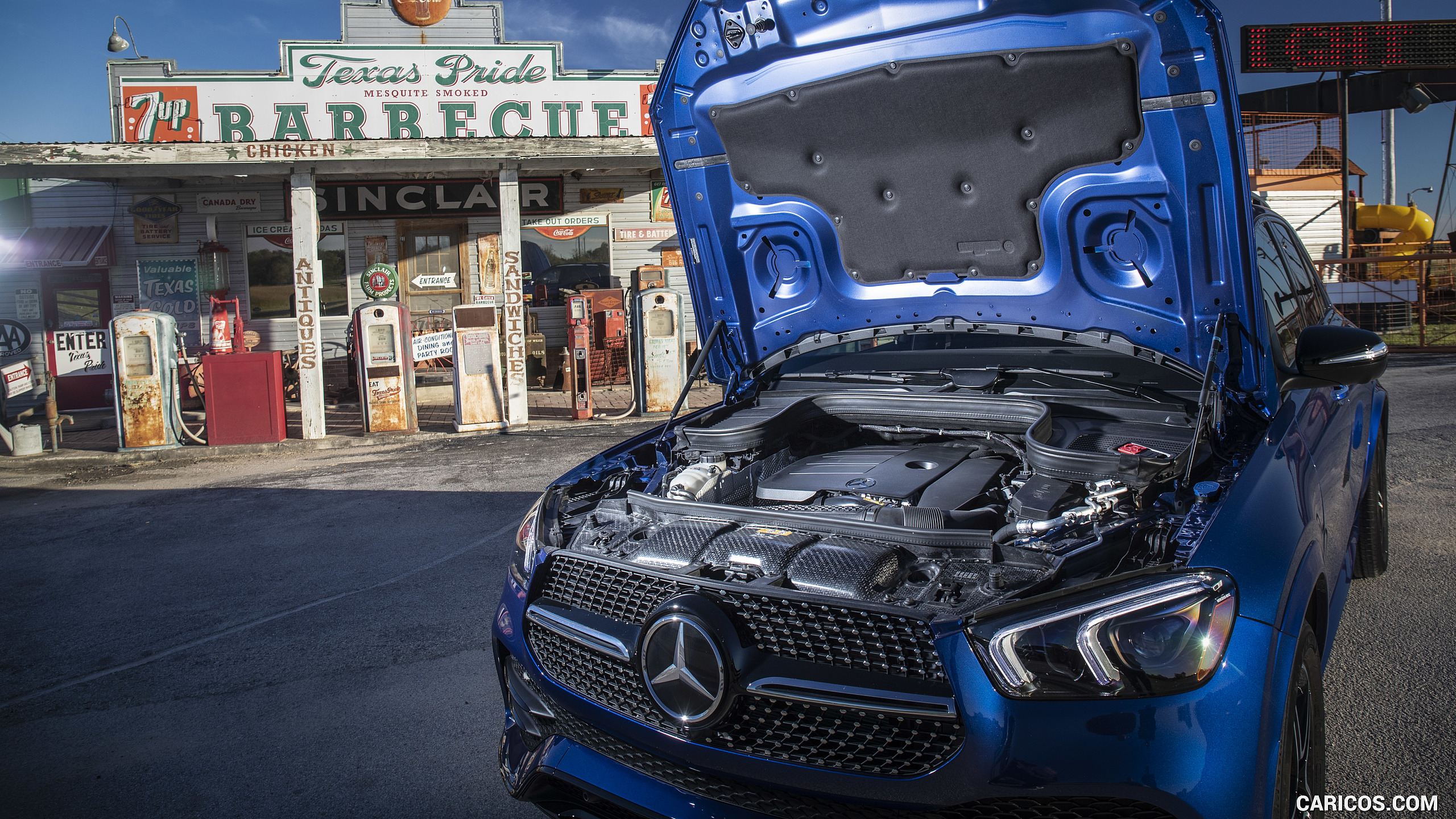 2020 Mercedes-Benz GLE 350 4MATIC (Color: Brilliant Blue; US-Spec) - Engine, #234 of 358