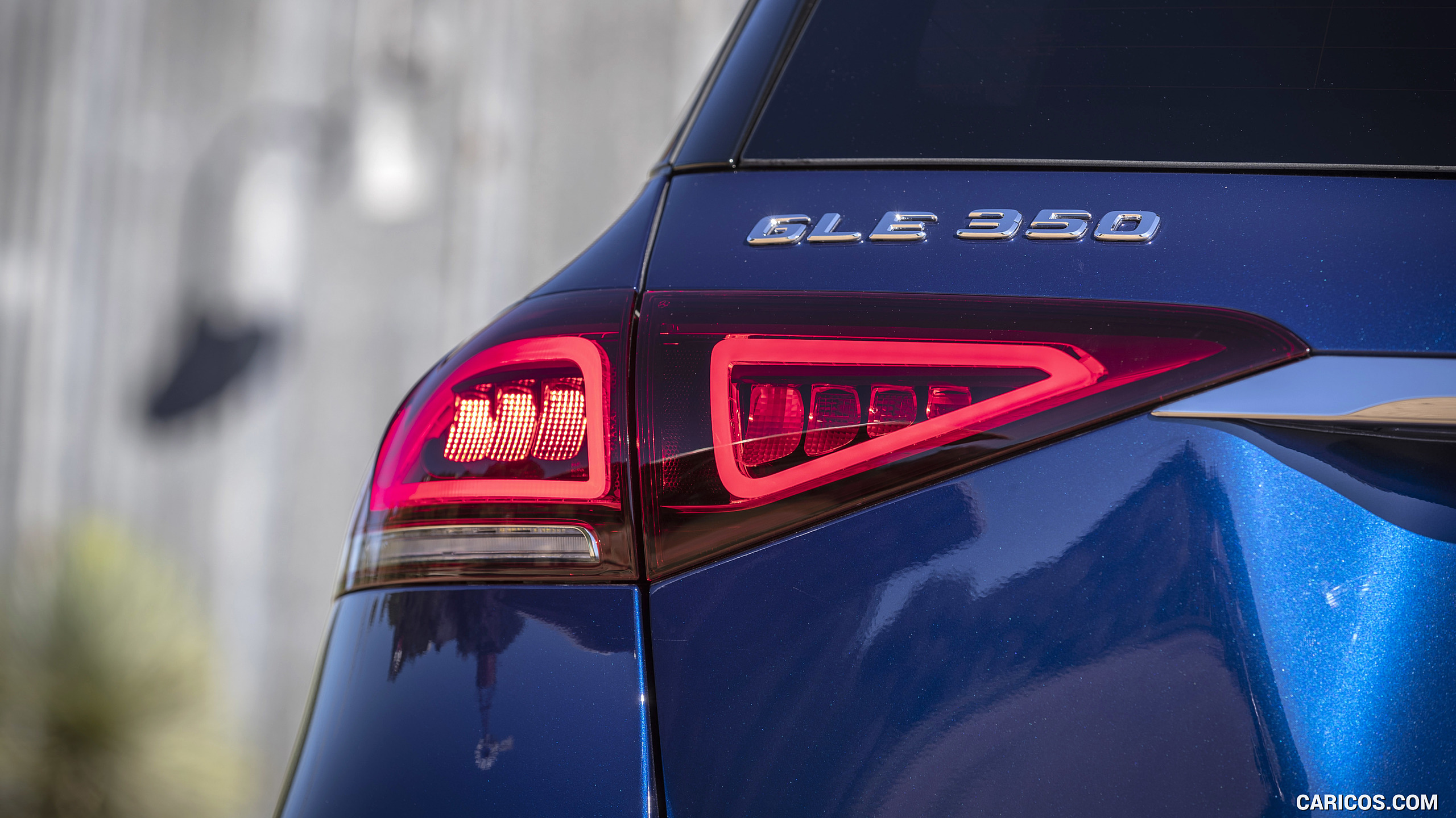 2020 Mercedes-Benz GLE 350 4MATIC (Color: Brilliant Blue; US-Spec) - Tail Light, #241 of 358