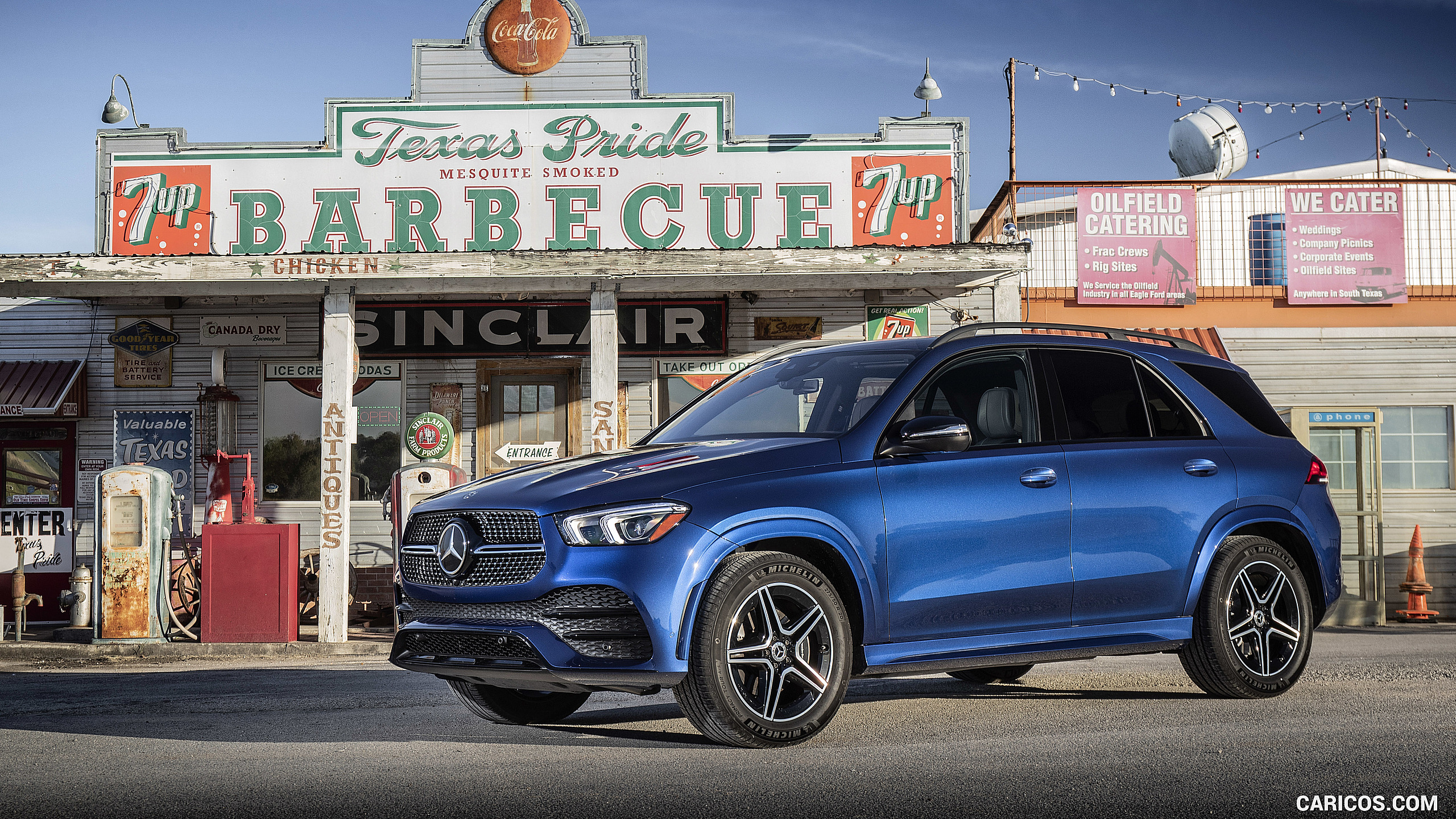 2020 Mercedes-Benz GLE 350 4MATIC (Color: Brilliant Blue; US-Spec ...