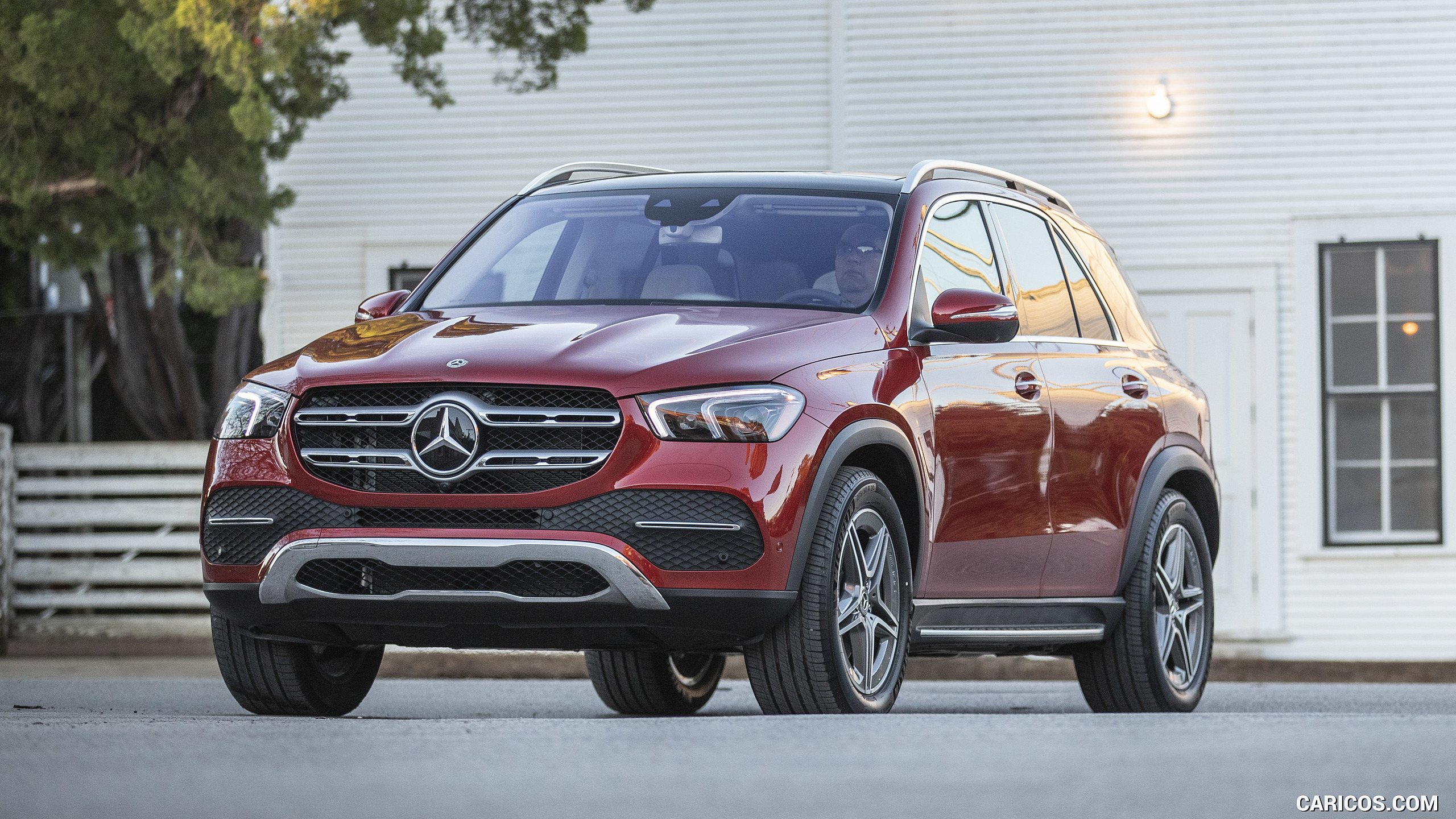 2020 Mercedes-Benz GLE 450 4MATIC (Color: Designo Hyazinth Red Metallic; US-Spec) - Front, #289 of 358
