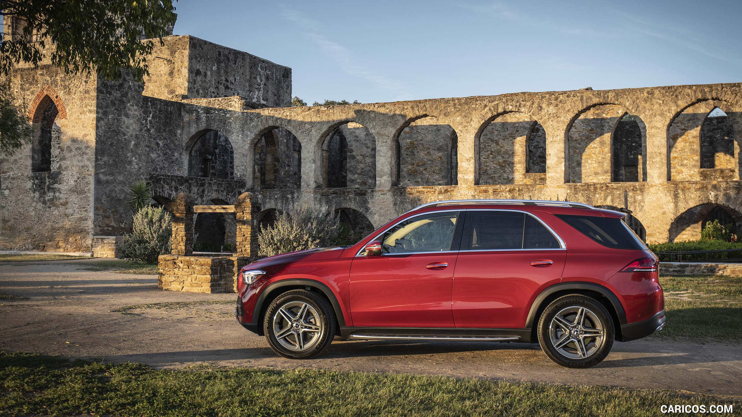 2020 Mercedes-Benz GLE 450 4MATIC (Color: Designo Hyazinth Red Metallic; US-Spec) , #309 of 358