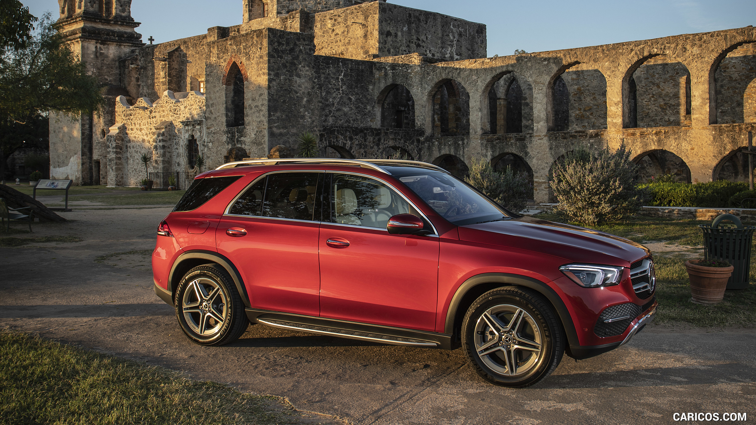 2020 Mercedes-Benz GLE 450 4MATIC (Color: Designo Hyazinth Red Metallic; US-Spec) , #311 of 358